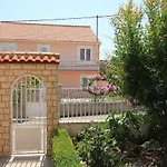 شقة 8237b تشوكييتزا