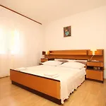 شقة 8237b